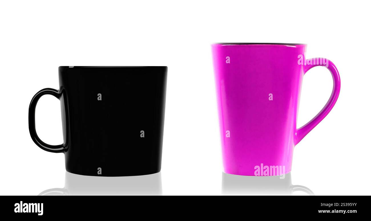 Tasses noires et roses isolées Banque D'Images