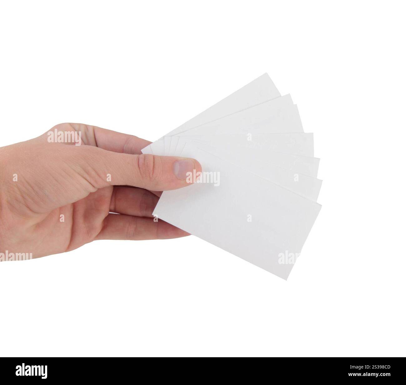 Main tenant de nombreuses cartes de visite isolées sur fond blanc. Main tenant de nombreuses cartes de visite Banque D'Images