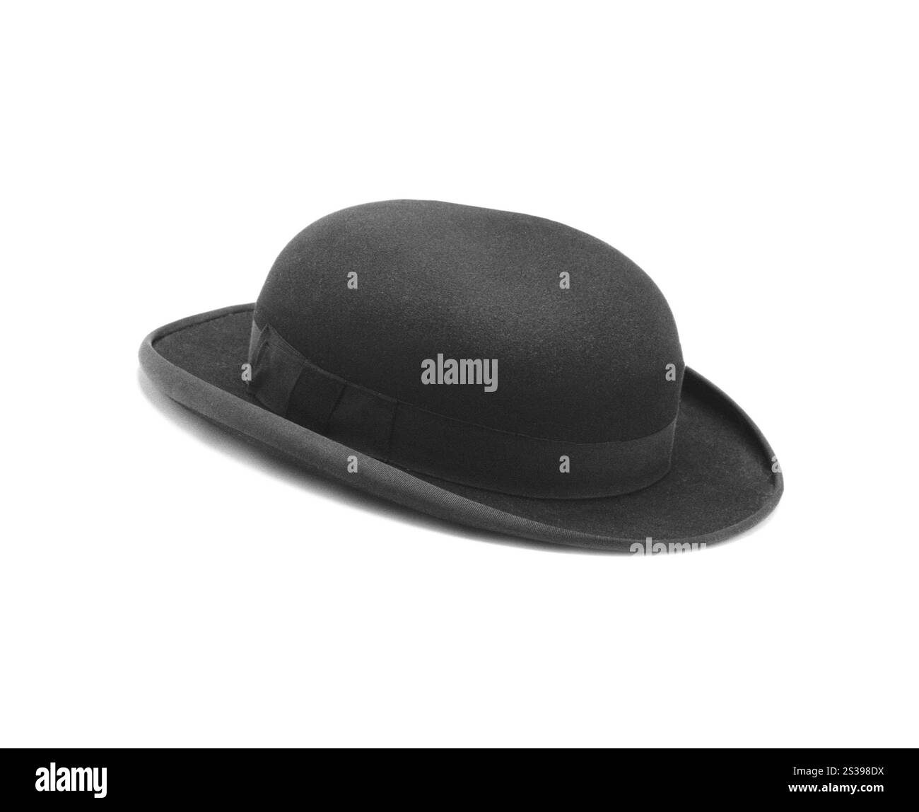 Chapeau noir isolé sur le fond blanc. Chapeau noir isolé Banque D'Images