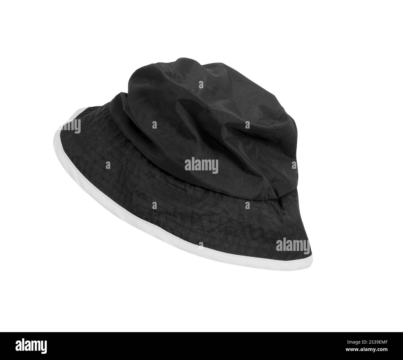 Le chapeau Panama à la mode avec fond blanc. Le chapeau Panama à la mode Banque D'Images