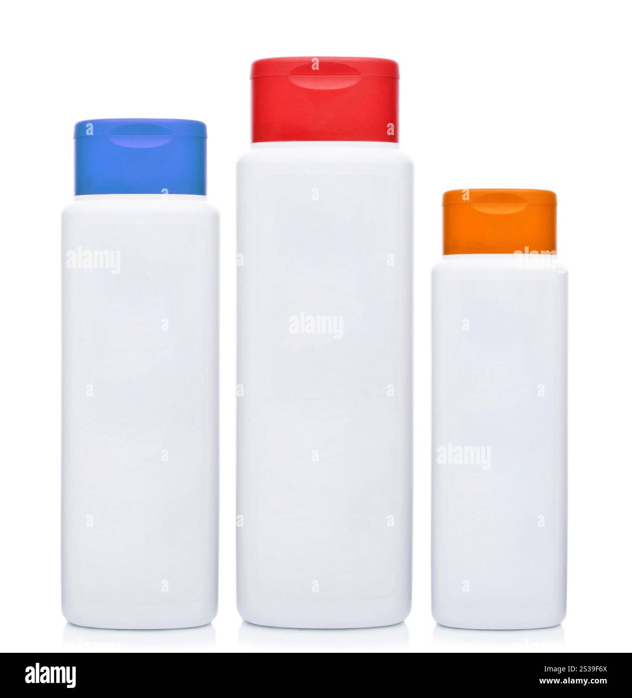 ensemble de bouteilles cosmétiques isolées sur fond blanc. ensemble de flacons cosmétiques isolés sur blanc Banque D'Images