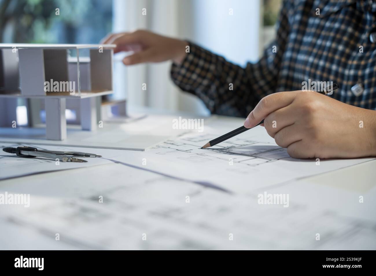 Architecture dessin sur architectural projet créatif architecture d'entreprise bâtiment construction ingénierie industrielle réalisation conception de planification Banque D'Images