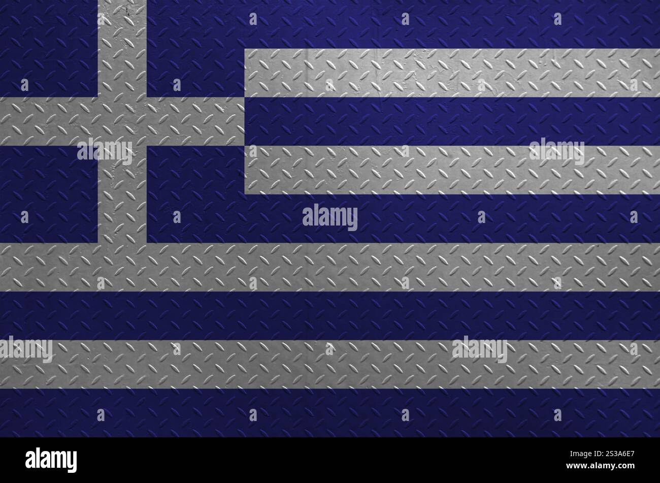 Drapeau de Grèce représenté dans les couleurs de peinture sur la vieille plaque de métal brossé ou le mur en gros plan. Bannière texturée sur fond brut. Drapeau grec représenté en peinture Banque D'Images