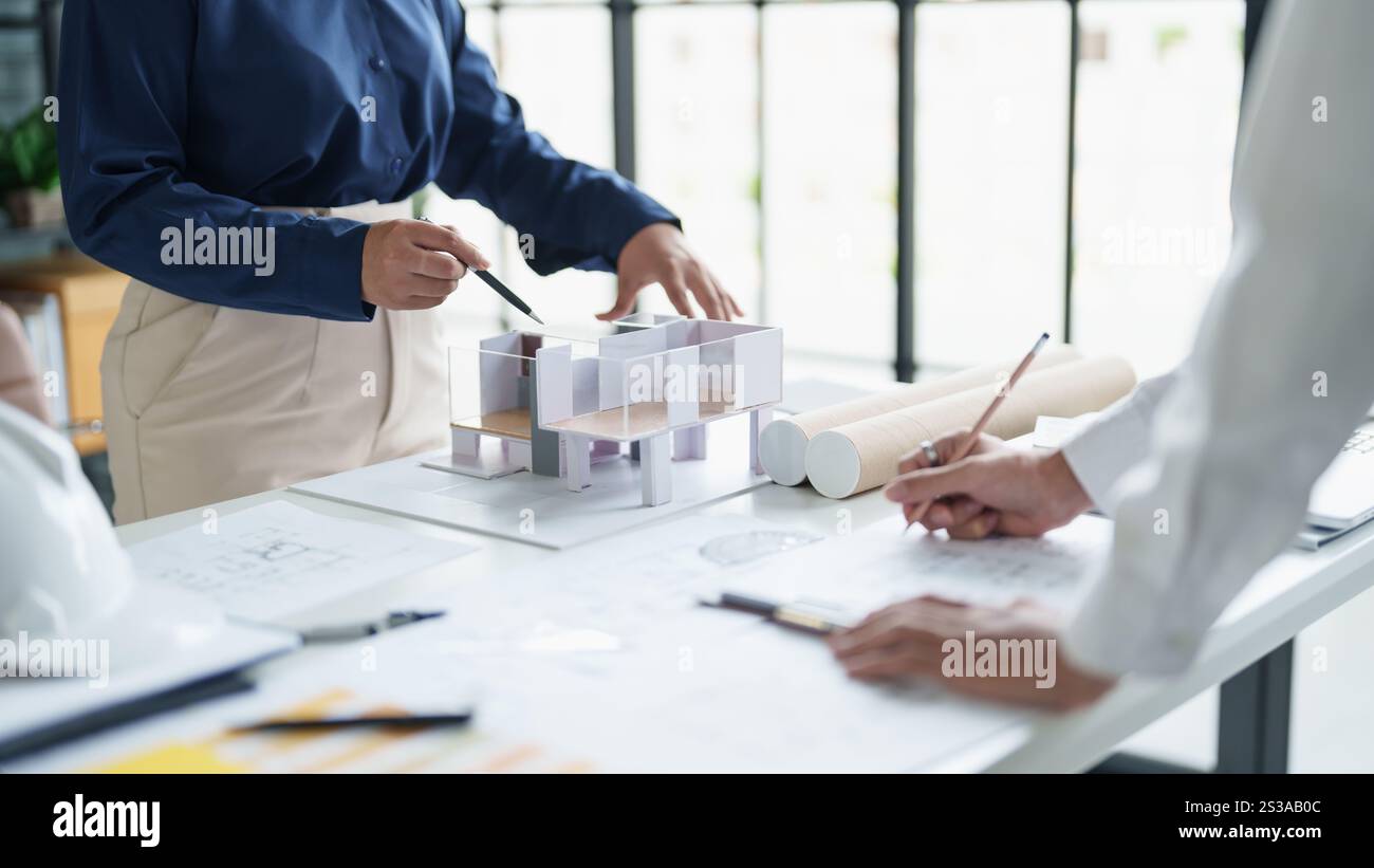 Architecture dessin sur architectural projet créatif architecture d'entreprise bâtiment construction ingénierie industrielle réalisation conception de planification Banque D'Images