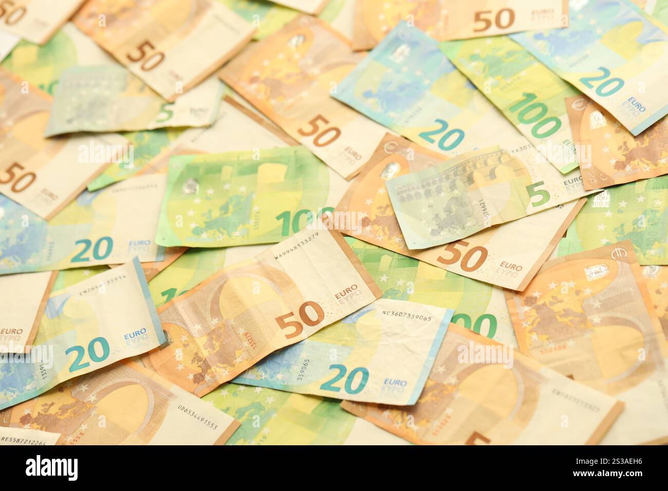 Beaucoup de billets d'argent européens en euros. Beaucoup de billets de banque de la monnaie de l'union européenne près. Beaucoup de billets d'argent européens en euros. Lot de billets de banque d'européen Banque D'Images