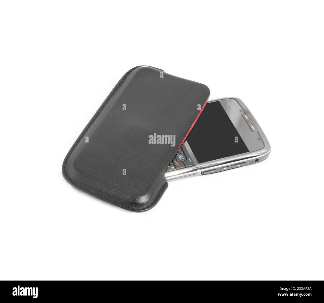 téléphone portable dans le cas isolé sur fond blanc. téléphone portable en étui Banque D'Images