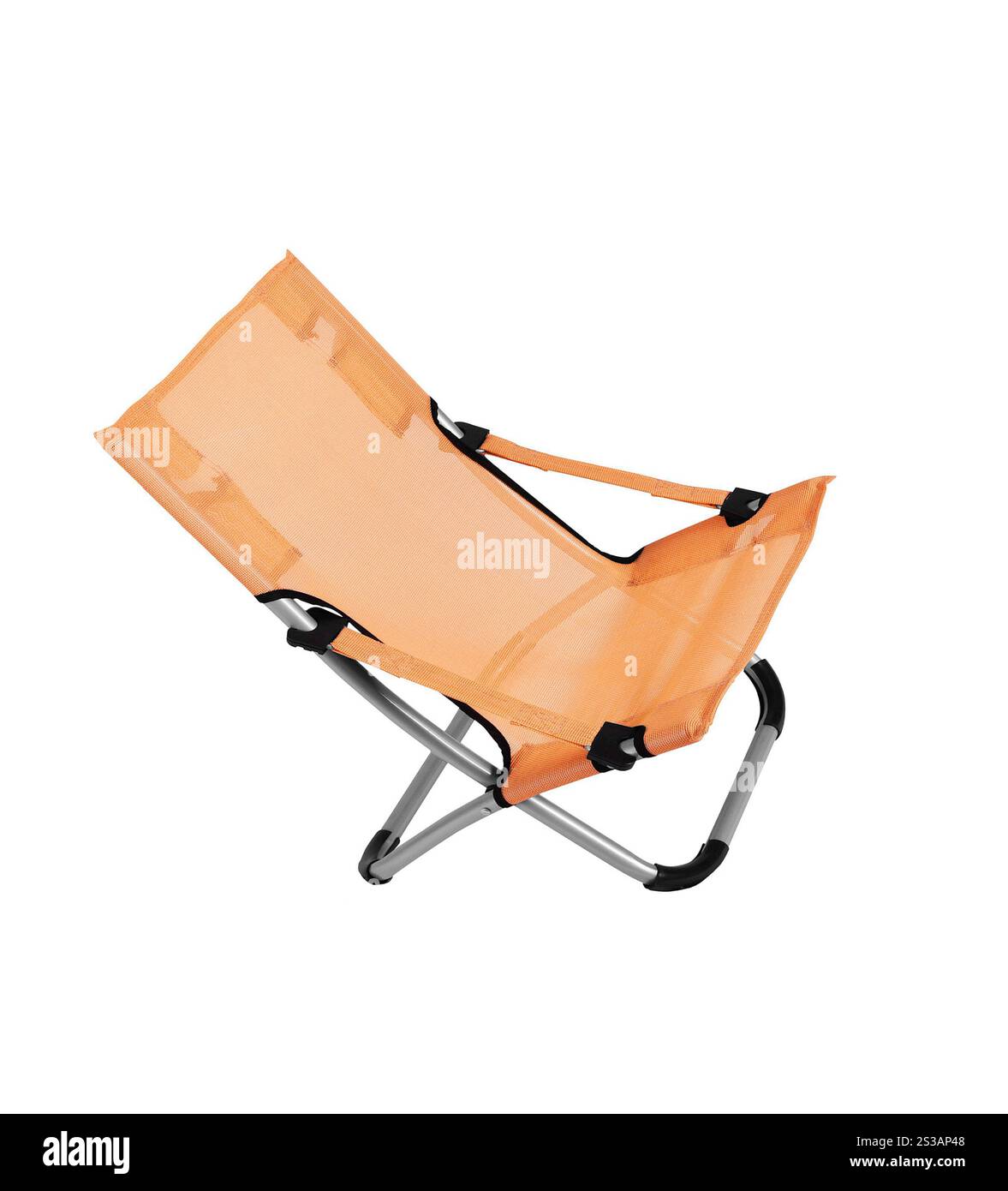 Chaise de plage isolée sur fond blanc. Chaise de plage Banque D'Images