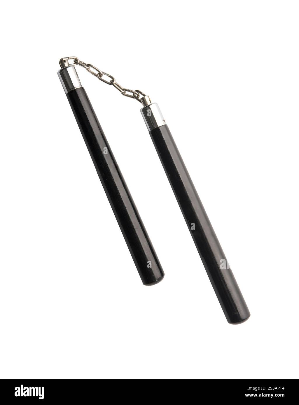 Nunchaku arme traditionnelle japonaise d'arts martiaux isolée sur fond blanc. Nunchaku arme traditionnelle des arts martiaux japonais Banque D'Images