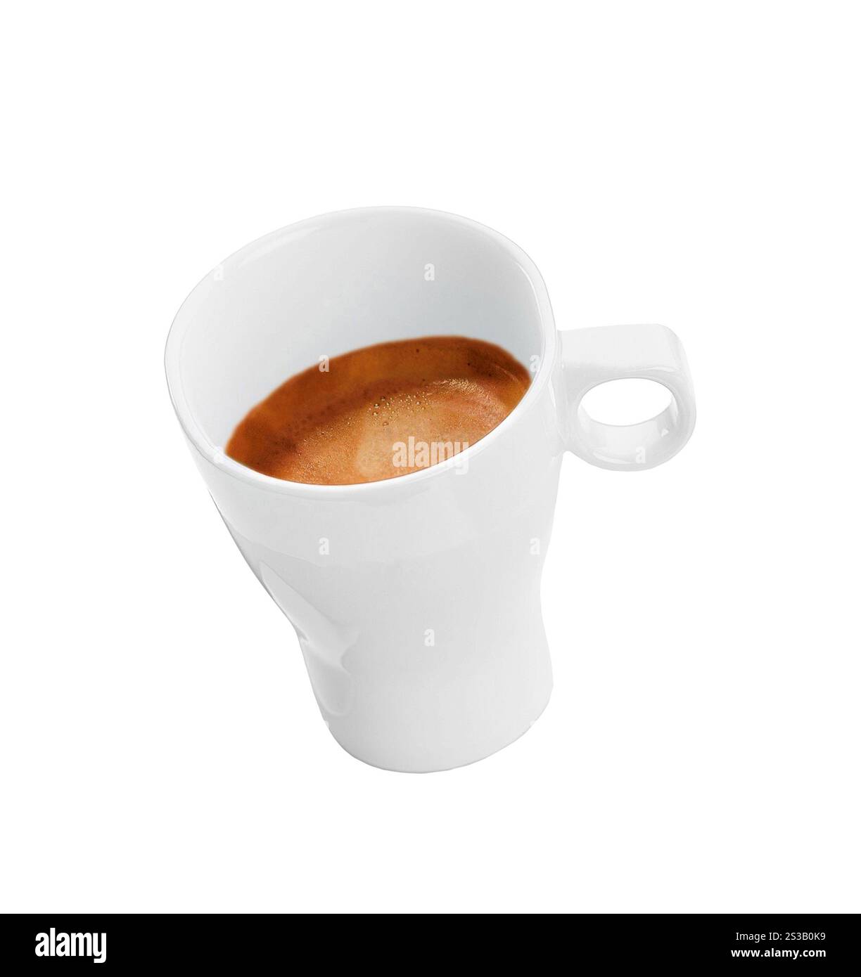 café espresso dans une tasse blanche isolé sur fond blanc. café expresso dans une tasse blanche Banque D'Images café espresso dans une tasse blanche isolé sur fond blanc. café expresso dans une tasse blanche Banque D'Images