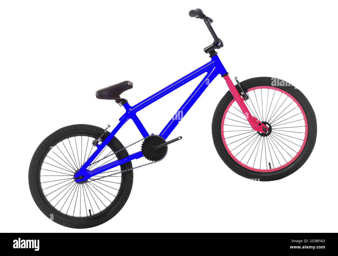 Vélo BMX isolé sur blanc Banque D'Images