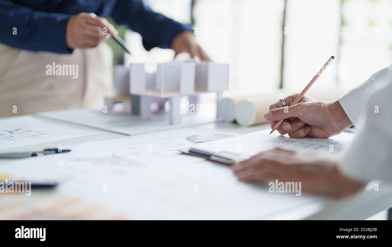 Architecture dessin sur architectural projet créatif architecture d'entreprise bâtiment construction ingénierie industrielle réalisation conception de planification Banque D'Images