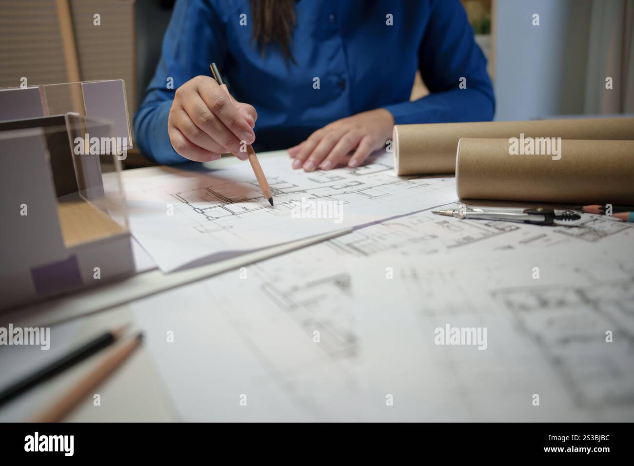 Architecture dessin sur architectural projet créatif architecture d'entreprise bâtiment construction ingénierie industrielle réalisation conception de planification Banque D'Images