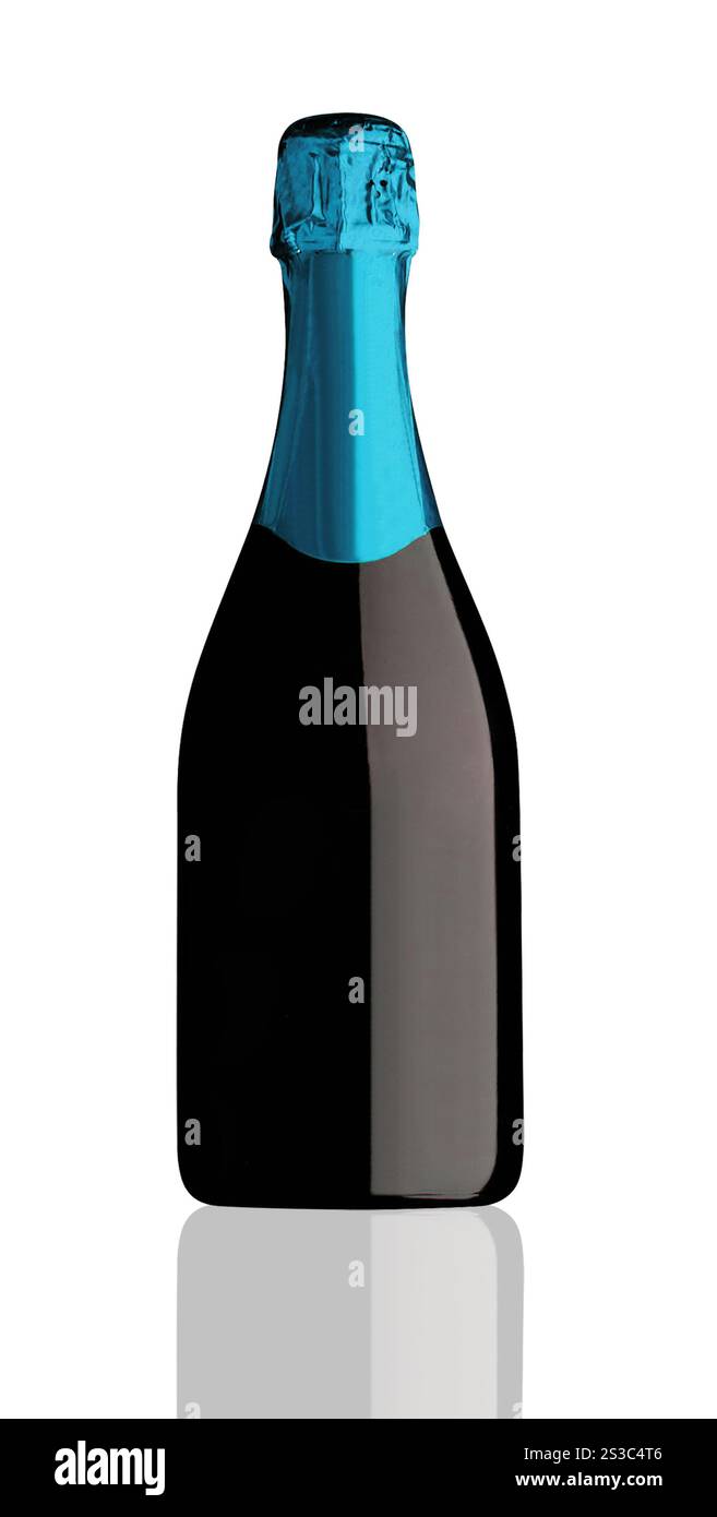 Bouteille de champagne et verre de champagne isolé sur fond blanc. Bouteille de champagne Banque D'Images