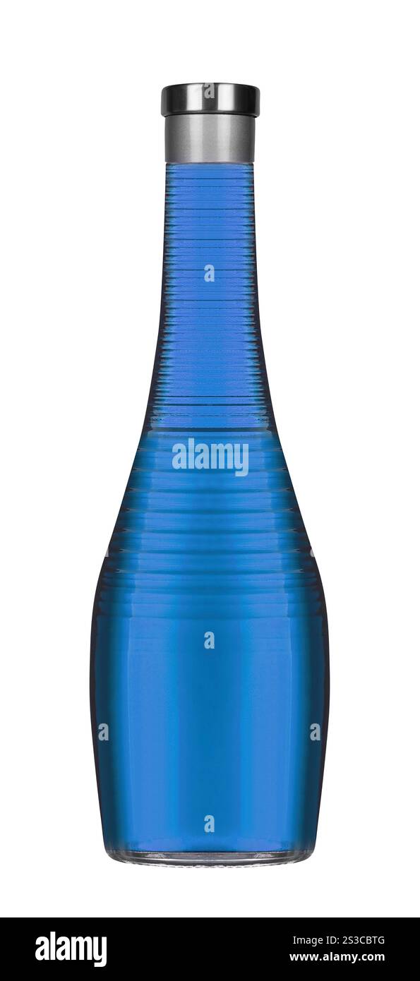Bouteille en verre bleu isolée sur fond blanc. Bouteille en verre vert isolé sur fond blanc Banque D'Images
