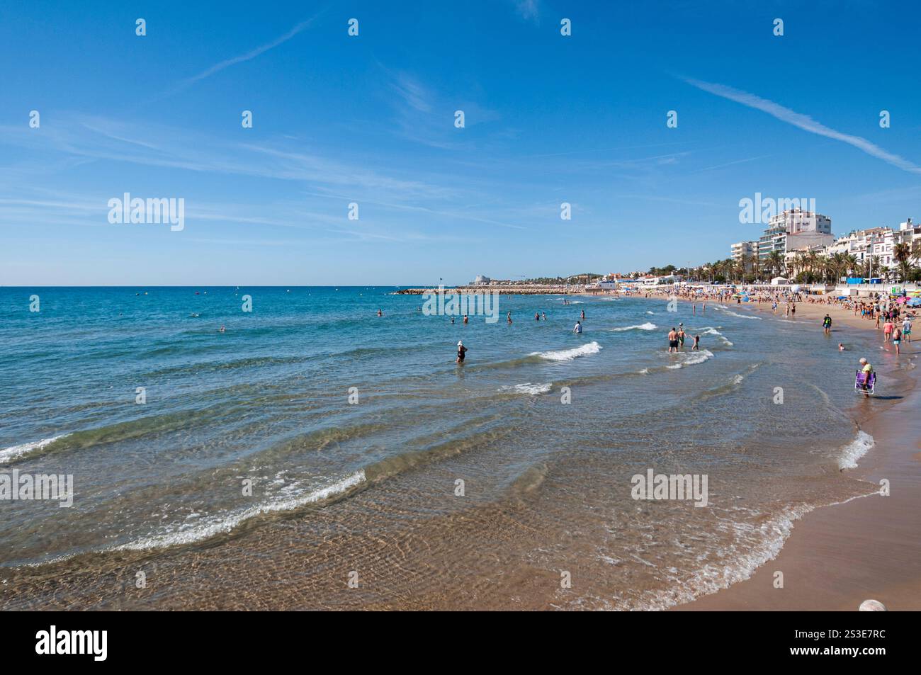 Sitges, plage, Playa de la Ribera, derniers jours de l'été, Côte du Garraf, Barcelone, Espagne Banque D'Images