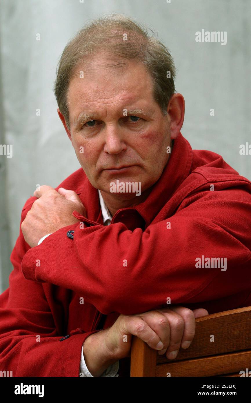 Michael Morpurgo, auteur poplulaire pour enfants britanniques, photographié au Festival international du livre d'Édimbourg où il a parlé de son travail. Le Festival du livre est le plus grand festival littéraire au monde avec des apparitions de plus de 500 auteurs du monde entier. www.colinmcpherson.co.uk Banque D'Images