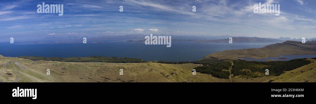 Panorama de la péninsule Trotternish, île de Skye, Écosse, Royaume-Uni Écosse Banque D'Images