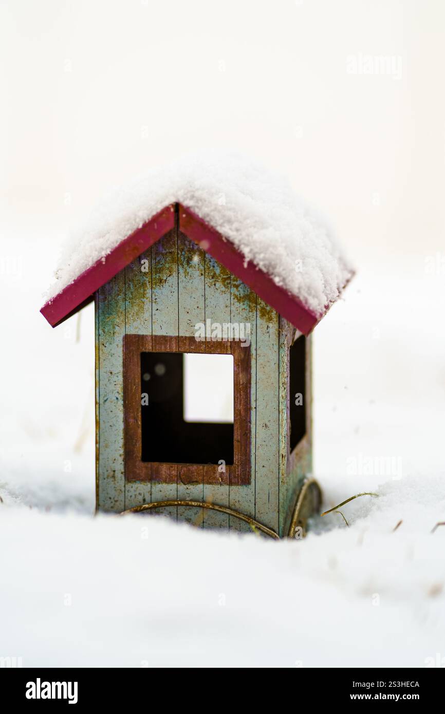 Fairy House dans la neige Banque D'Images