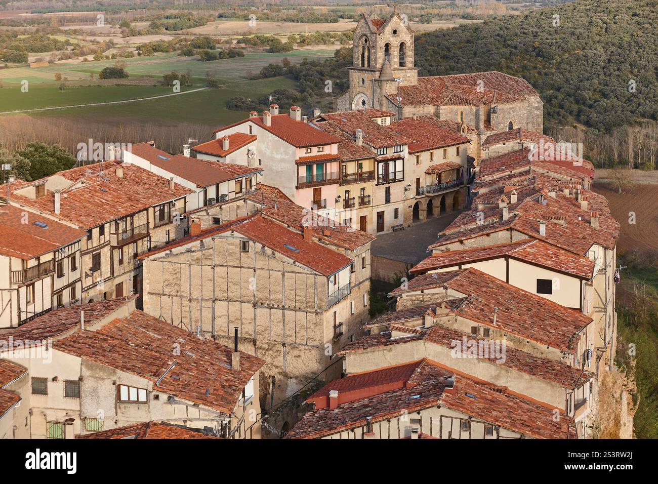 Pittoresque village médiéval de Frias. Burgos Castilla y Leon. Espagne Banque D'Images Pittoresque village médiéval de Frias. Burgos Castilla y Leon. Espagne Banque D'Images