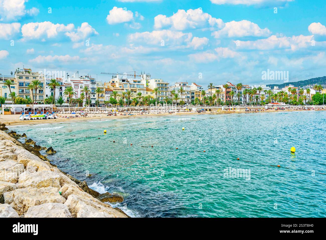 Front de mer de Sitges, une belle ville près de Barcelona.Spain. Banque D'Images
