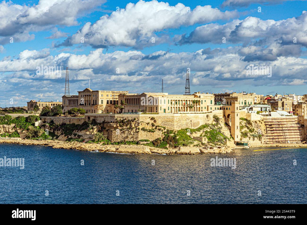 Vue de la Valette depuis le front de mer à Malte Banque D'Images