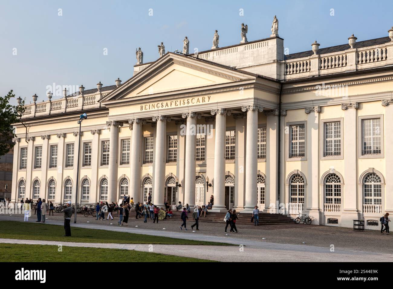 Le Fridericianum, musée de Kassel ; documenta 14 exposition 2017, Friedrichsplatz, Kassel, Allemagne, Europe Banque D'Images