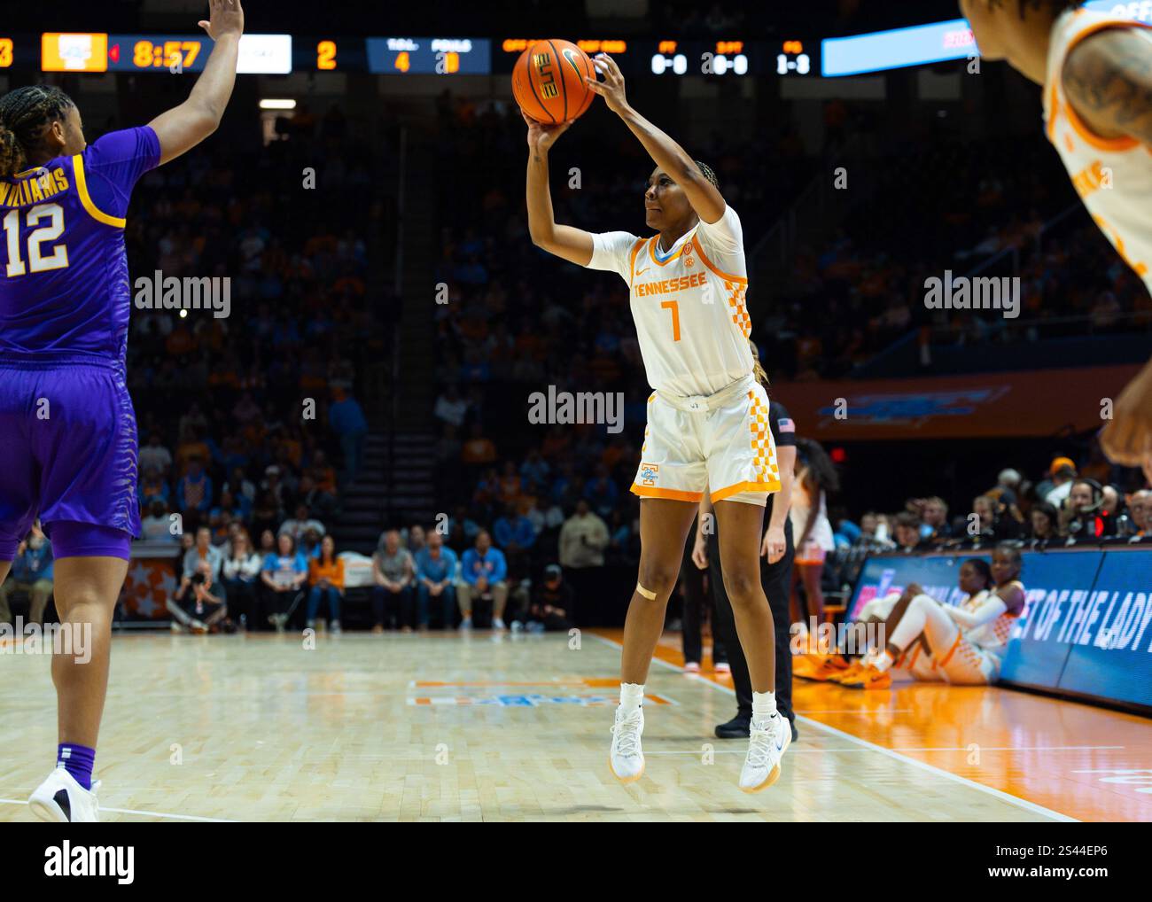 9 janvier 2025 : Samara Spencer (7 ans) des Lady vols du Tennessee tire la balle pendant le match de basket-ball de la NCAA entre les volontaires Lady de l'Université du Tennessee et les Tigers de la LSU à Thompson Boling Arena à Knoxville TN Tim Gangloff/CSM Banque D'Images