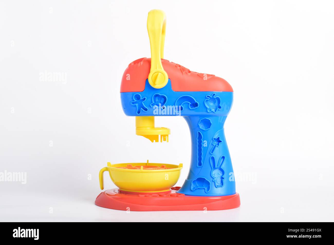 Jouets pour enfants, usine de gâteaux isolé sur fond blanc. Jouets de cuisine, Cake Maker. Jouets éducatifs pour enfants Banque D'Images