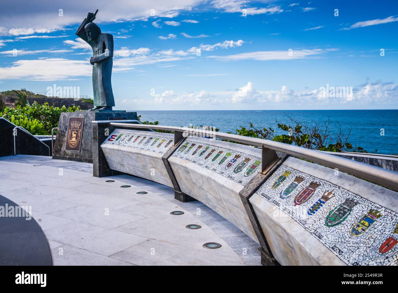 San Juan, Porto Rico - 26 février 2018 : Plaza San Juan Bautista, prédicateur et figure historique qui a donné son nom à la ville. Banque D'Images