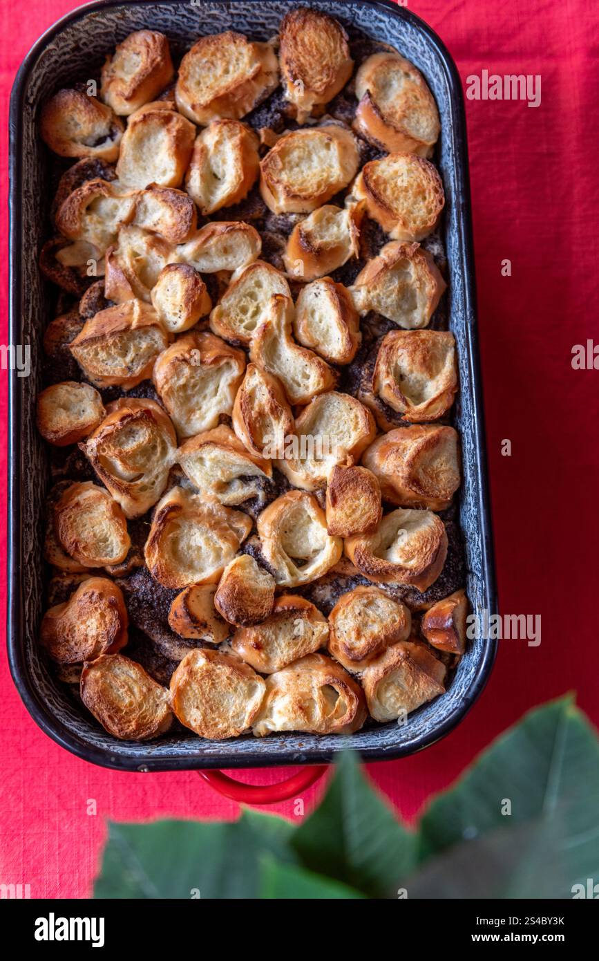 dessert de pain à base de graines de pavot sucré. Le plat est considéré comme traditionnel en Silésie (sud-ouest de la Pologne), où il est servi presque exclusivement sur CH Banque D'Images
