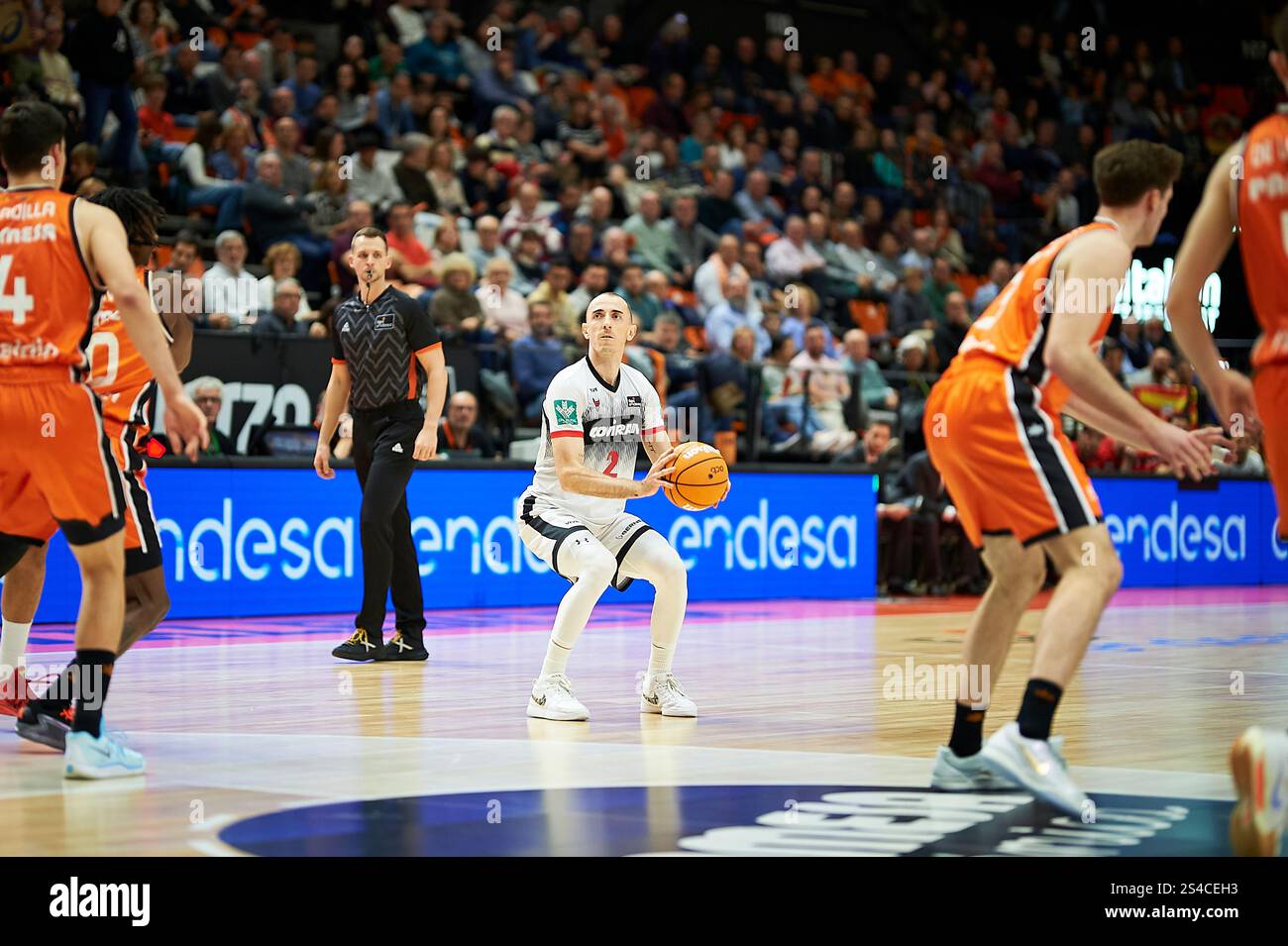 Valencia , Espagne , 11, janvier 2025. Jonathan Rousselle de Coviran Grenade à la Liga Endesa saison régulière Round 16. Crédit : Vicente Vidal Fernandez/Alamy Live News Banque D'Images