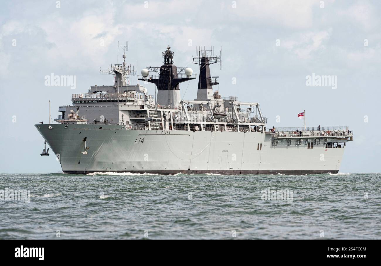 HMS Albion (L14), un quai de plate-forme d'atterrissage (LPD), exploité par la Royal Navy (RN). Banque D'Images