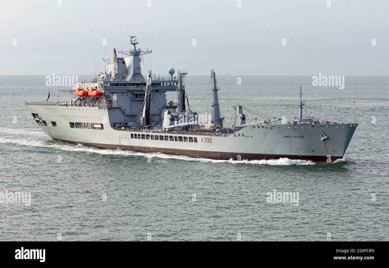 RFA Wave Ruler (A390), un pétrolier de réapprovisionnement de la flotte (AOR) exploité par la Royal Fleet Auxiliary. Banque D'Images