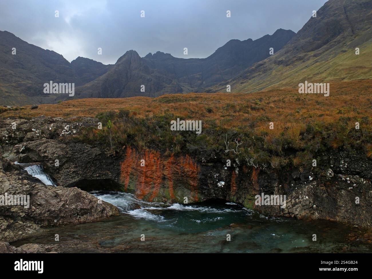 Piscines de fées et montagnes Cuillin, île de Skye Banque D'Images