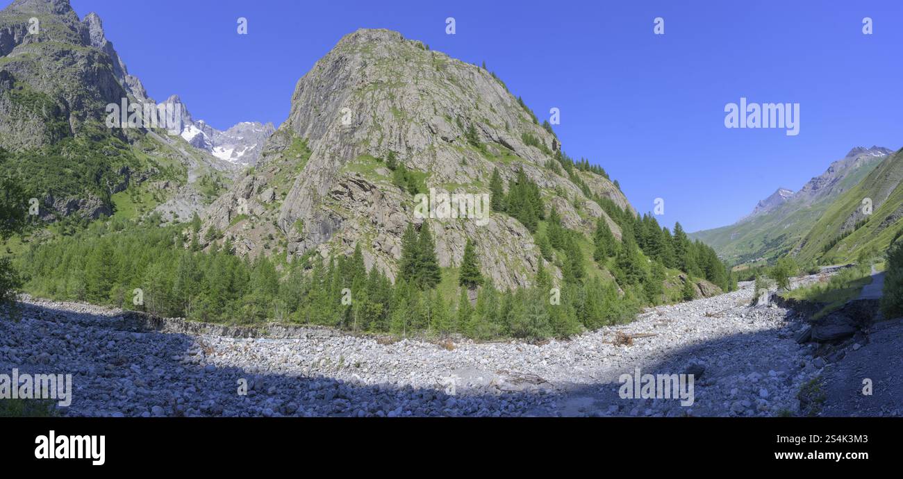 Vue d'un glacier depuis la vallée de la Romanche, Villar-d'Arene, Département des Hautes-Alpes, France, Europe Banque D'Images