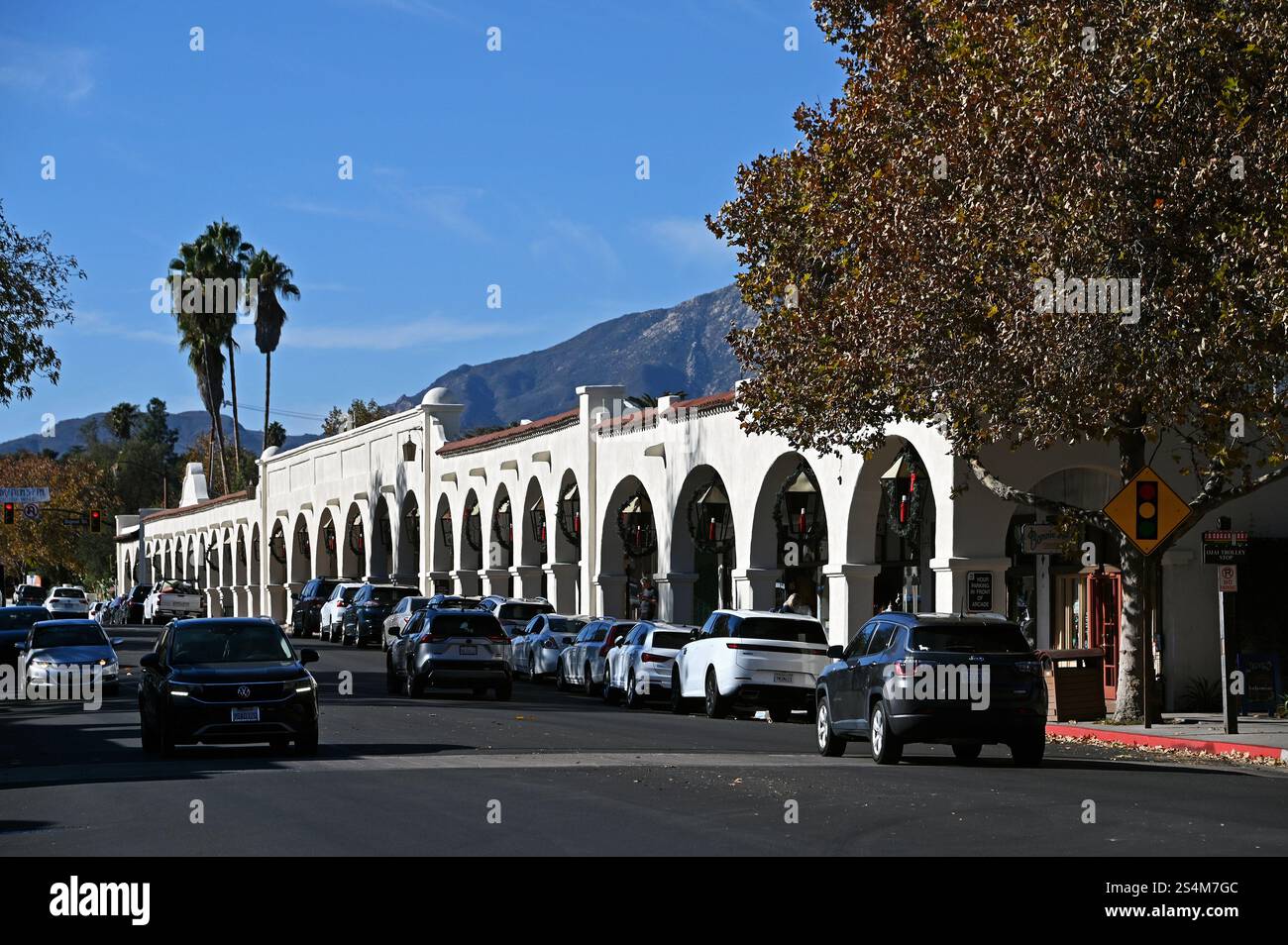 Rue commerciale à Ojai, Californie, États-Unis Banque D'Images