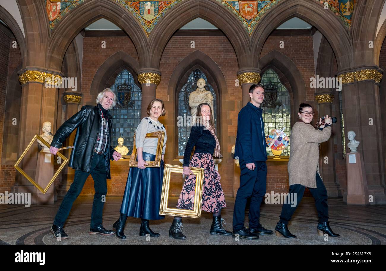 Scottish National Portrait Gallery, Édimbourg, Écosse, Royaume-Uni, 13 janvier 2025, Scottish Portrait Awards : les prix sont lancés. Gordon Mitchell : directeur, Scottish Portrait Awards Kirsty Wark : juge invitée, présentatrice de télévision et journaliste Sara Cameron McBean : administrateur du Scottish Arts Trust Calum Stevenson : juge des beaux-arts du Scottish Portrait Awards et ancien artiste présélectionné Imogen Gibbon : directeur adjoint et conservateur en chef du Portraiture aux National Galleries of Scotland crédit Sally Anderson/Alamy Live News Banque D'Images