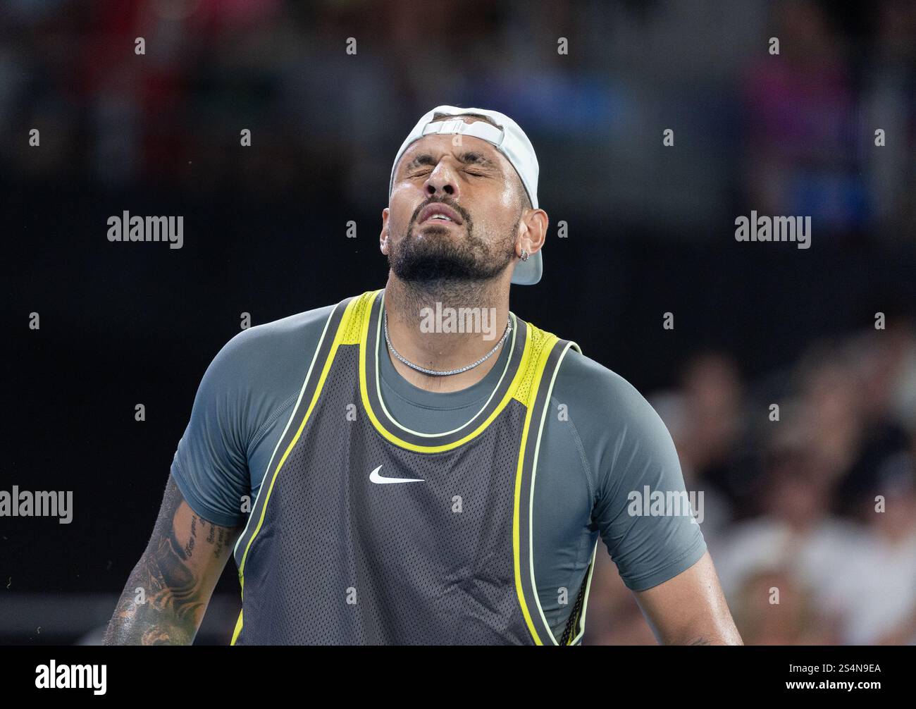 Melbourne, Australie. 13 janvier 2025. Nick Kyrgios réagit lors du match de premier tour masculin entre Nick Kyrgios, d'Australie, et Jacob Fearnley, de Grande-Bretagne, à l'Open d'Australie, le 13 janvier 2025. Crédit : HU Jingchen/Xinhua/Alamy Live News Banque D'Images