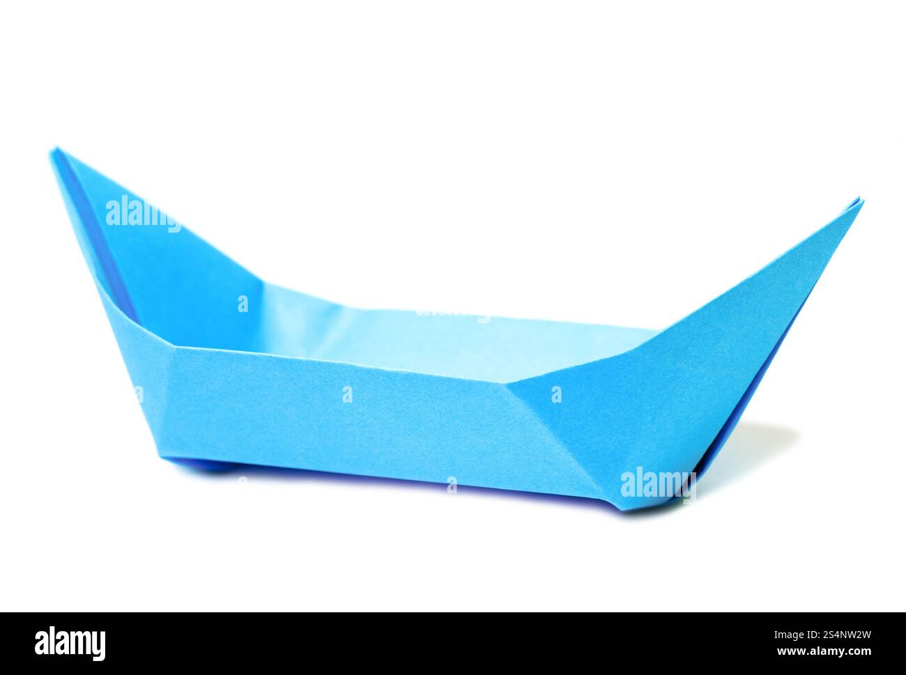 Pliage d bleu bateau (isolé sur blanc) Banque D'Images