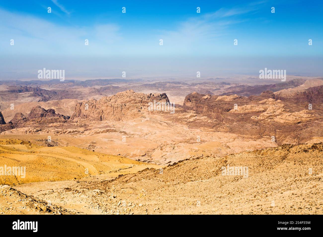 Panorama de montagnes près de Petra en Jordanie Banque D'Images