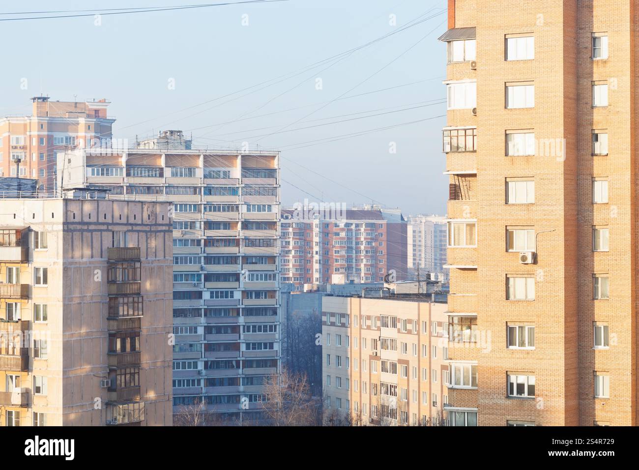 Quartier résidentiel en hiver matin à Moscou Banque D'Images