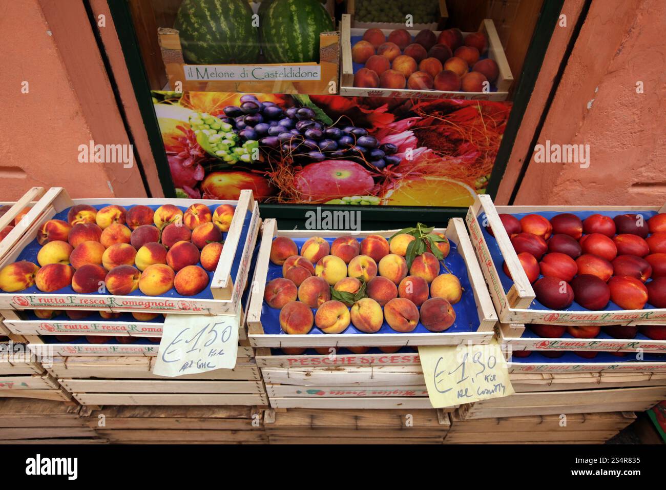 La vieille ville de Pallanza près de Verbania sur le lac majeur dans la Lombardie dans le nord de l'Italie. . EUROPE ITALIE LOMBARDIE Banque D'Images