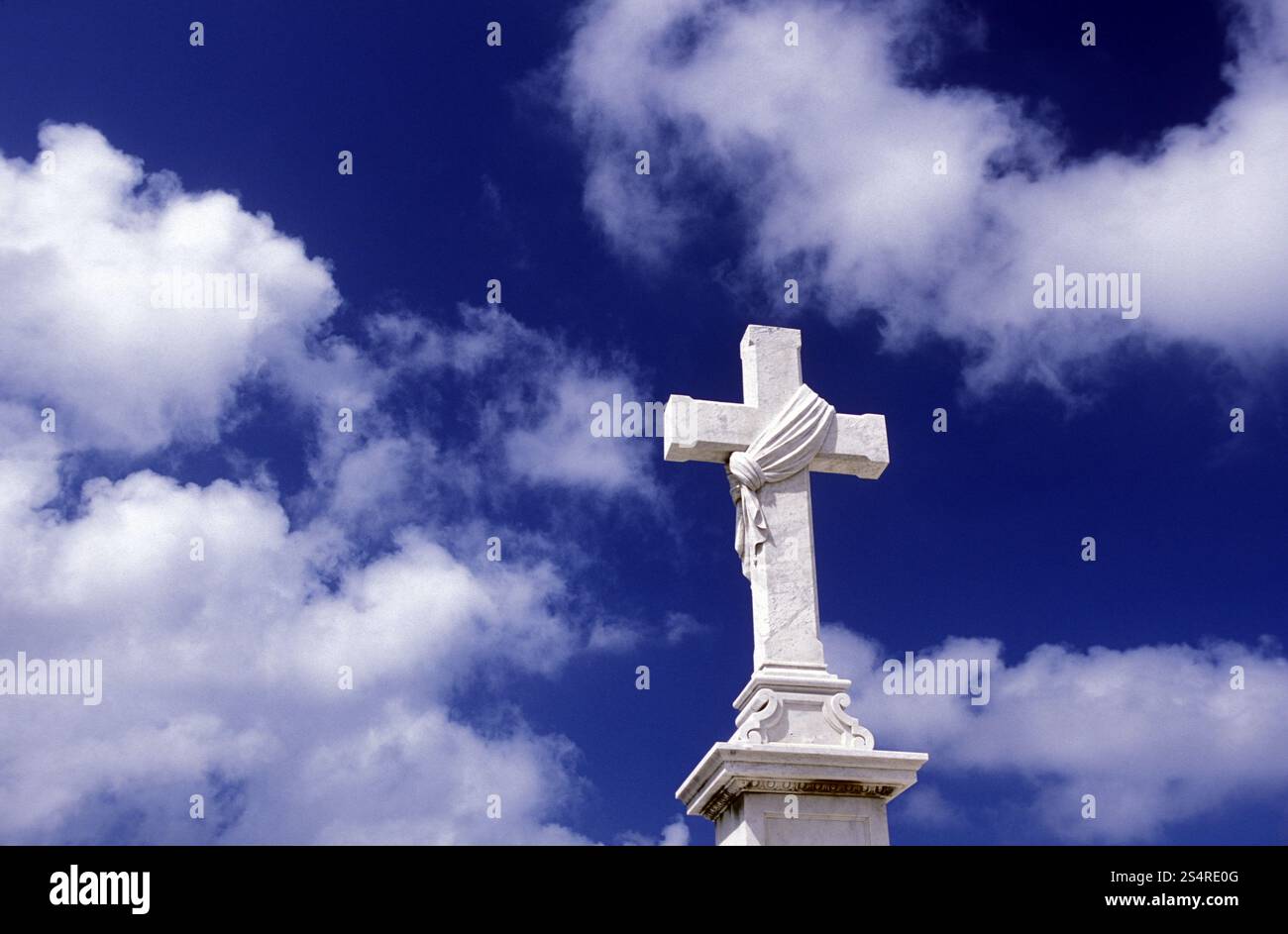 Le cimetière de nécropole Cristobal Colon dans la ville de la Havane sur Cuba dans la mer des caraïbes. AMÉRIQUE CUBA LA HAVANE Banque D'Images
