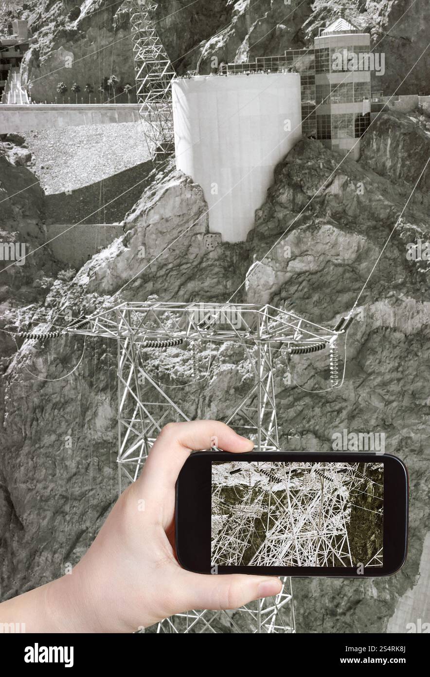 Concept de voyages touristiques - taking photo de la ligne de Barrage Hoover sur mobile gadget, USA Banque D'Images