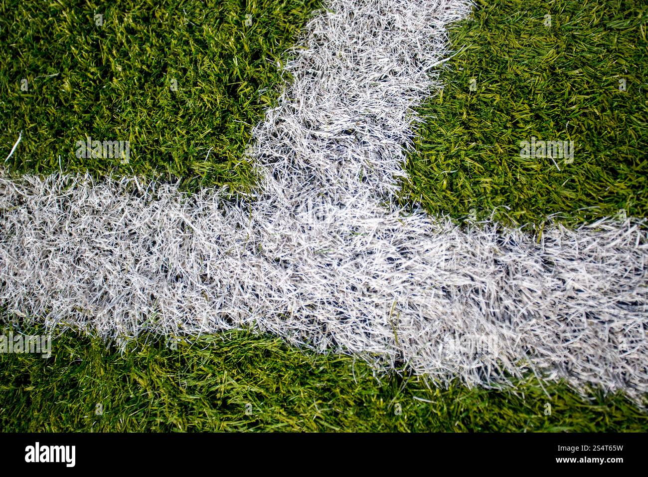 Photo de Gros plan sur le marquage d'angle terrain de football artificiel Banque D'Images