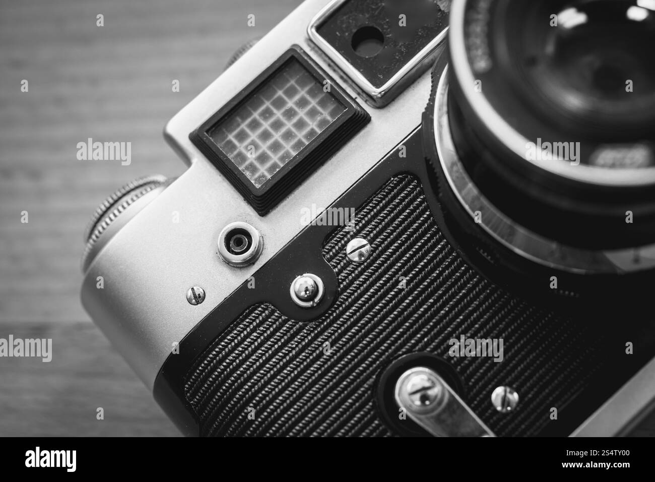 Le noir et blanc macro photo de retro viseur de l'appareil photo et l'objectif Banque D'Images