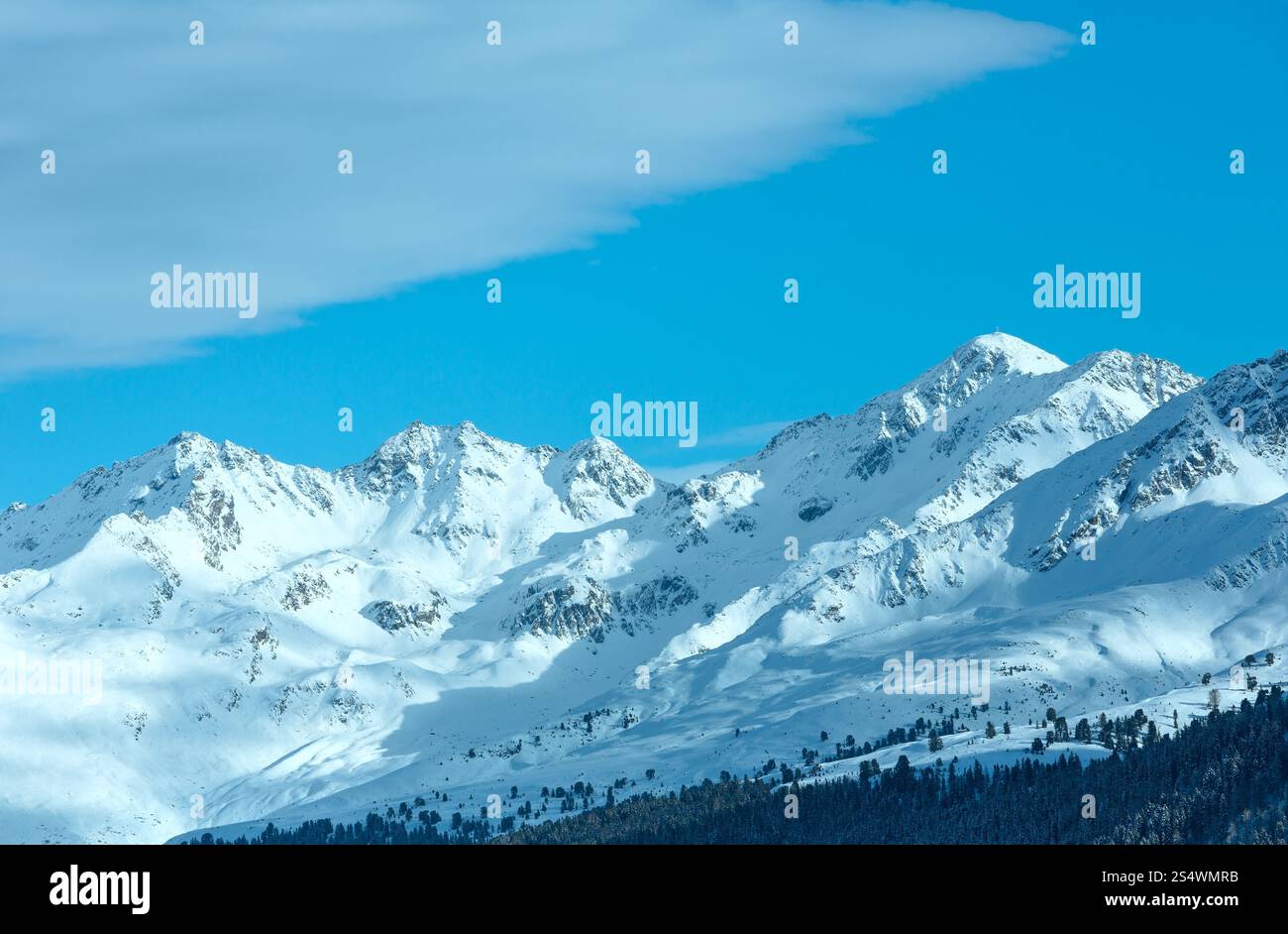 Paysage de montagne d'hiver. Région de ski Kappl dans les montagnes du Tyrol, Autriche. Banque D'Images