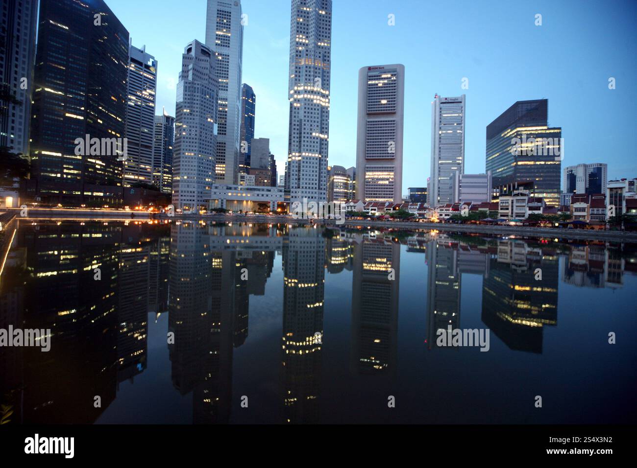 Le quater de la Banque au bord de la rivière Singapour et Marina Bay dans la ville de Singapour dans le sud-astasie. ASIE SINGAPOUR VILLE CENTRE-VILLE PAYSAGE URBAIN Banque D'Images