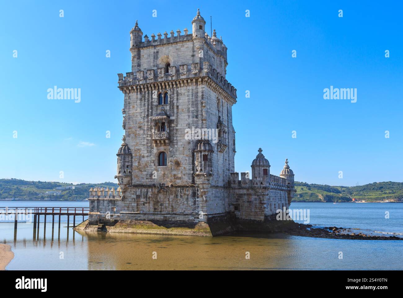 Tour Belem (ou tour de St Vincent) sur la rive du Tage à Lisbonne, Portugal. Construit entre 1515-1521 par Francisco de Arruda. Banque D'Images