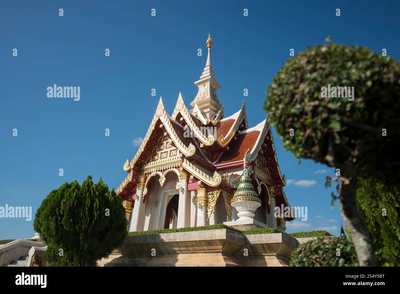 Le sanctuaire de la ville dans la ville d'Udon Thani dans l'Isan dans le nord-est de la Thaïlande. THAÏLANDE ISAN UDON THANI SANCTUAIRE DE LA VILLE Banque D'Images